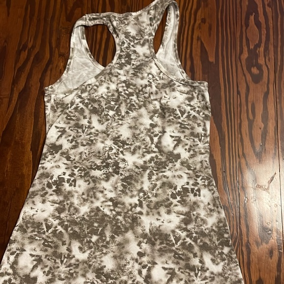 Gray and white tank top! - Picture 3 of 3